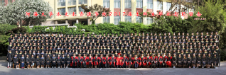 2017届吃瓜网
水文院本科生毕业留念