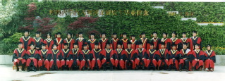 2001届吃瓜网
水文院博士研究生毕业留念