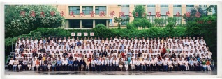2007届吃瓜网
水文院本科生毕业留念